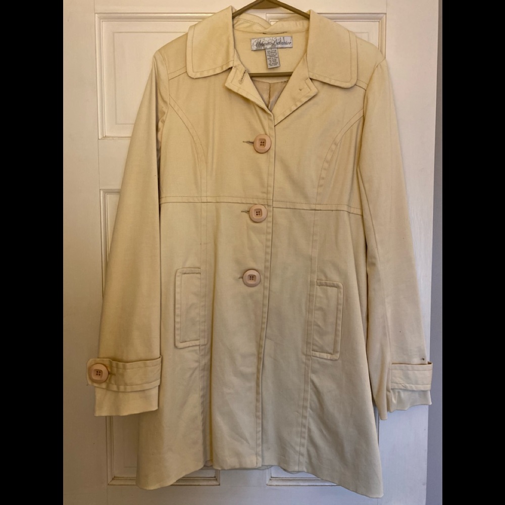 Button down spring coat